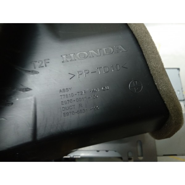 Аудио модуль Экран CD-плеера  на Honda Accord 2015 Hybrid USA 39100-T3W-A820 39101-T3W-A830